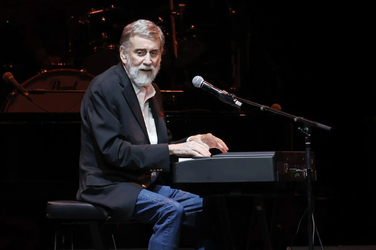 Ray Stevens broken neck update after fall at age 87