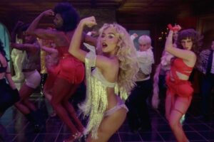 Sabrina Carpenter House Tour music video with Madelyn Cline and